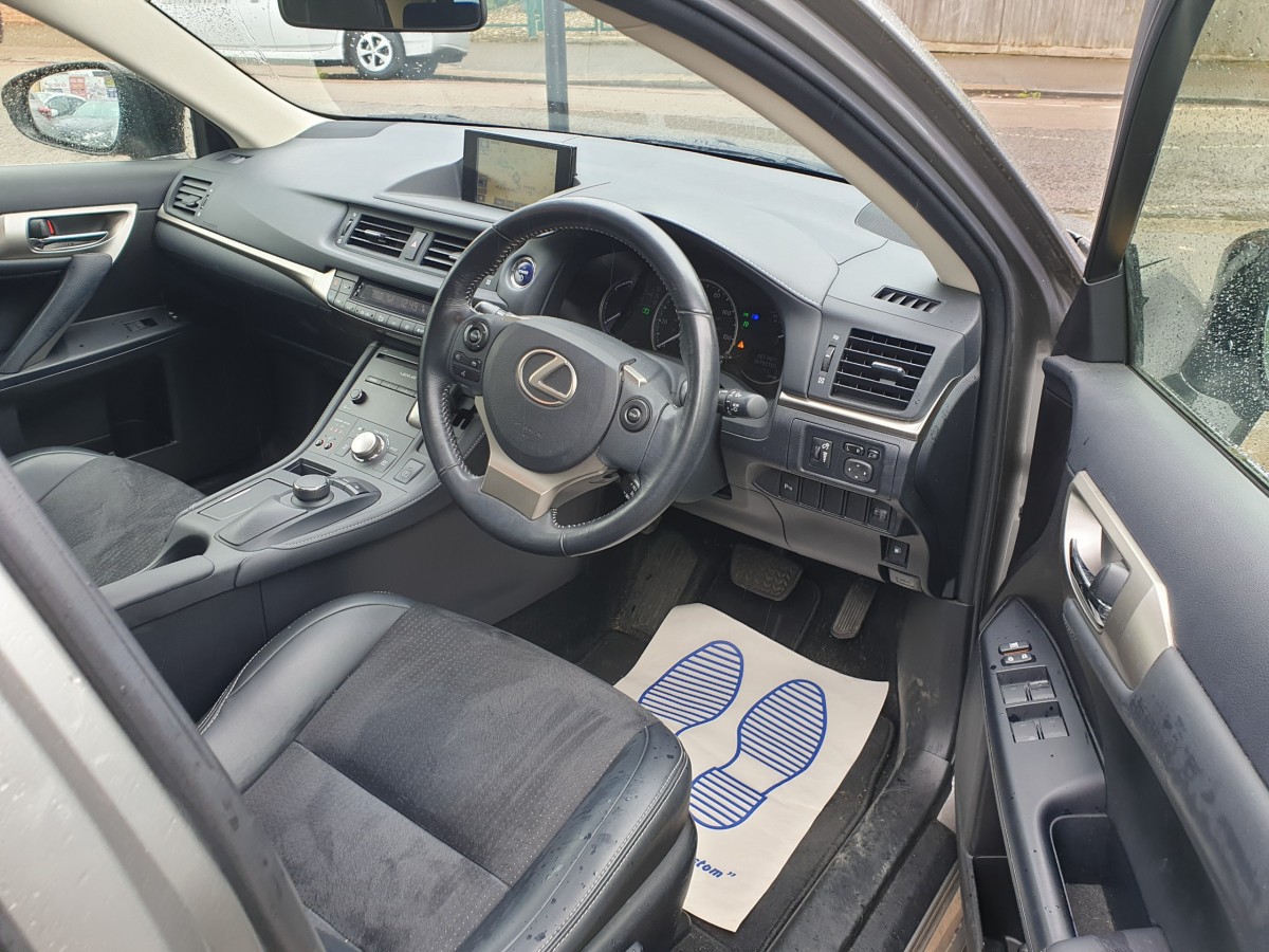 2016 Lexus Ct 200h 200H SPORT 5-Door