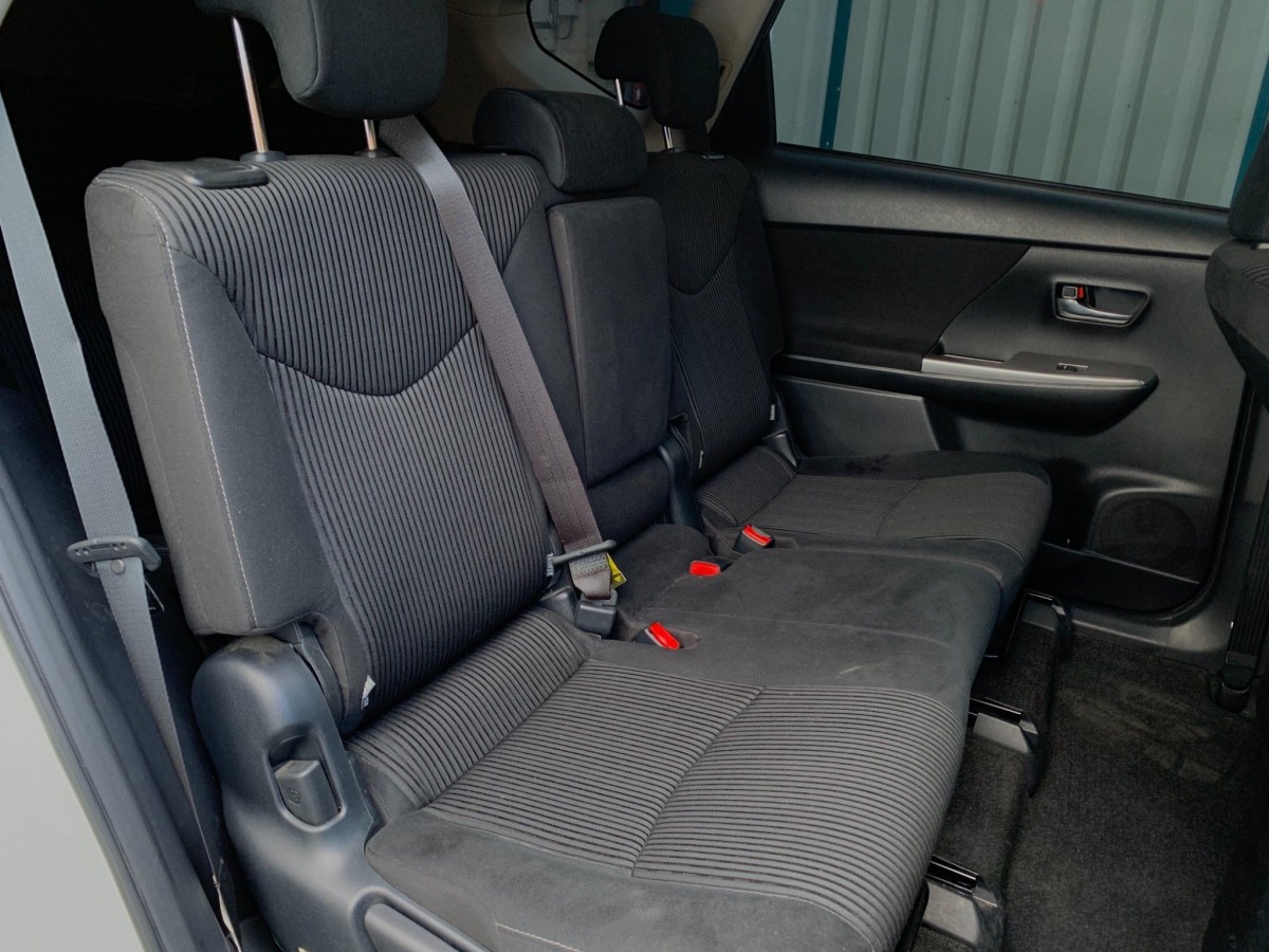 2016 Toyota Prius+ 1.8 VVT-h Icon CVT Euro 6 (s/s) 5dr