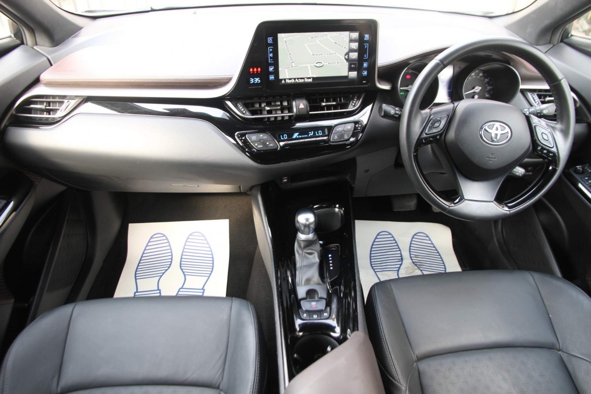 2019 Toyota C-HR EXCEL 5-Door