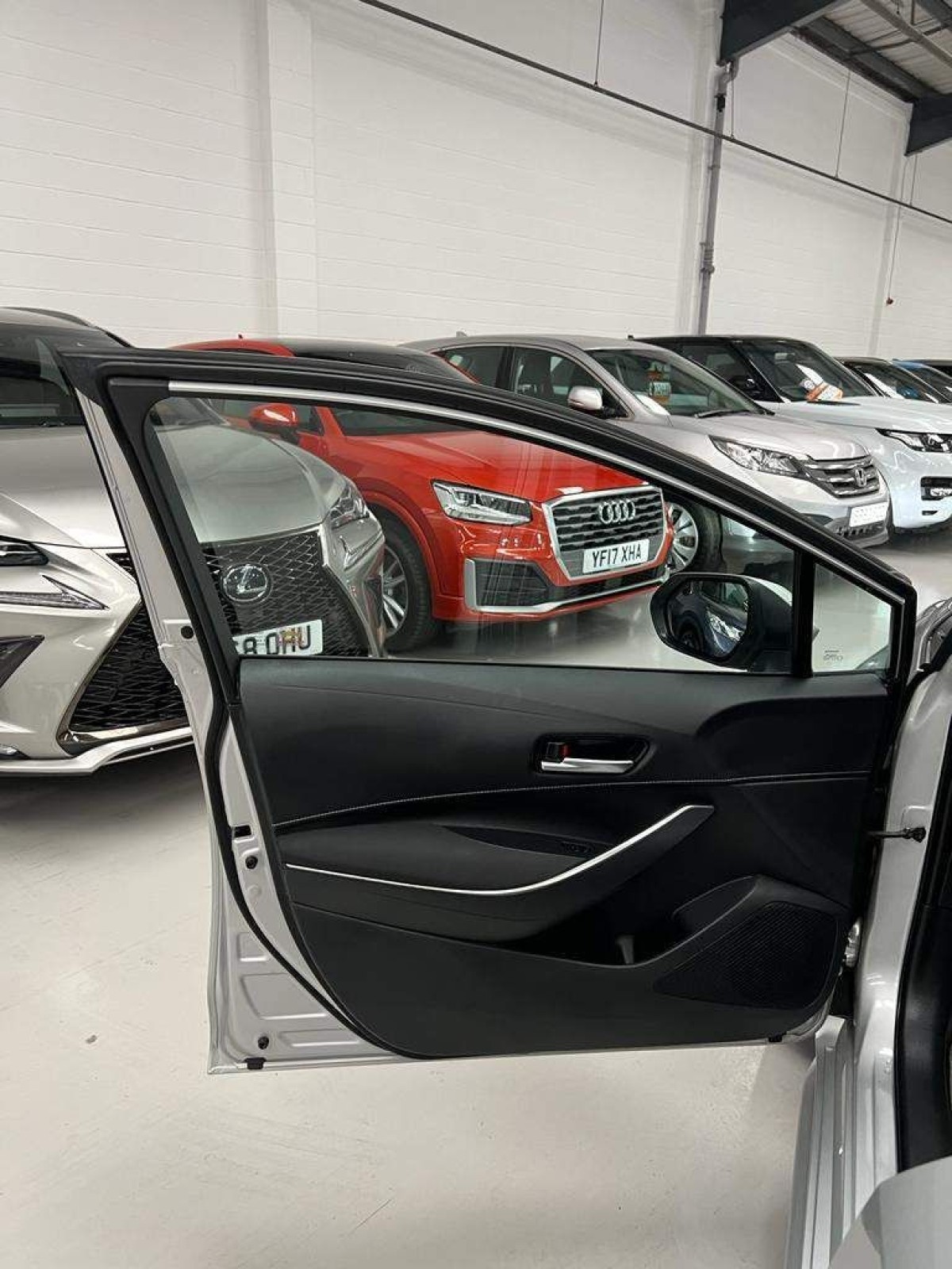 2019 Toyota Corolla VVT-I ICON TECH 5-Door