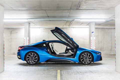 BMW i8