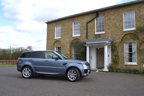 Range Rover P400e