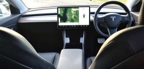 1 Tesla Model 3 console