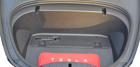7 Tesla Model 3 frunk