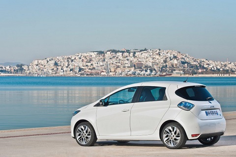 Exterior left side view of Renault ZOE