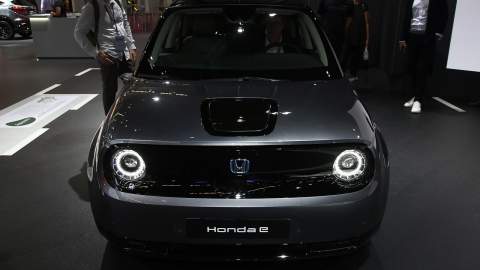 Honda e front view