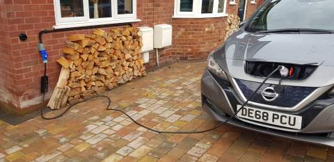 a nissan leaf charging