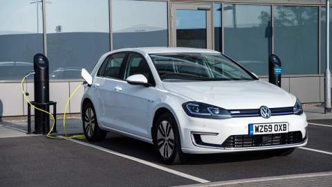 Volkswagen slashes £2765 from the price of an e-Golf