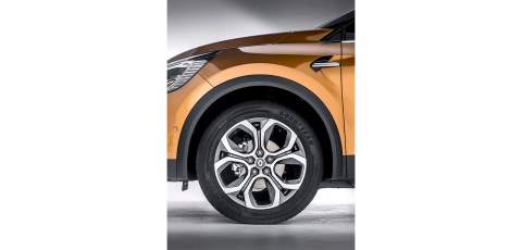 New Renault Captur PHEV available to order