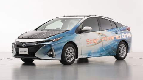 Toyota starts testing solar-powered Prius 