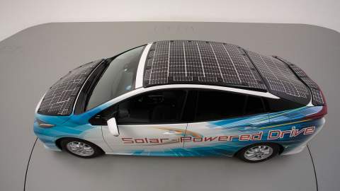 Toyota starts testing solar-powered Prius 