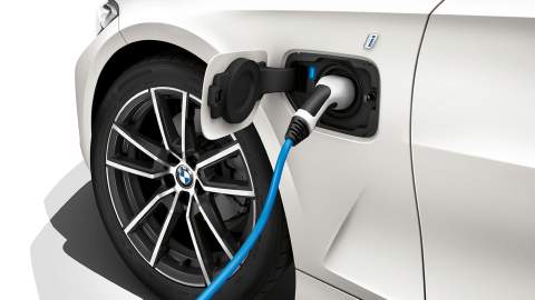 Greater range, more power: The new BMW 3 Series gets revised PHEV option