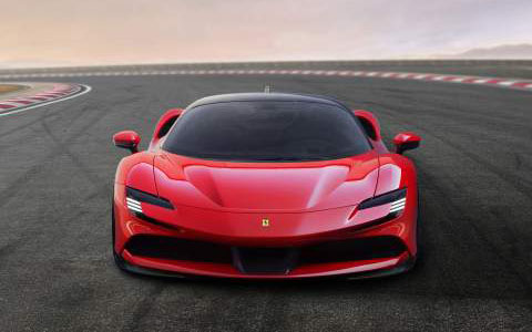 Ferrari SF90 Stradale packs PHEV tech and nearly 1000bhp