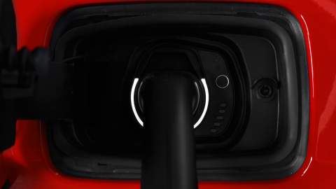 New PHEV Jeep Compass and Renegade make on-road debut