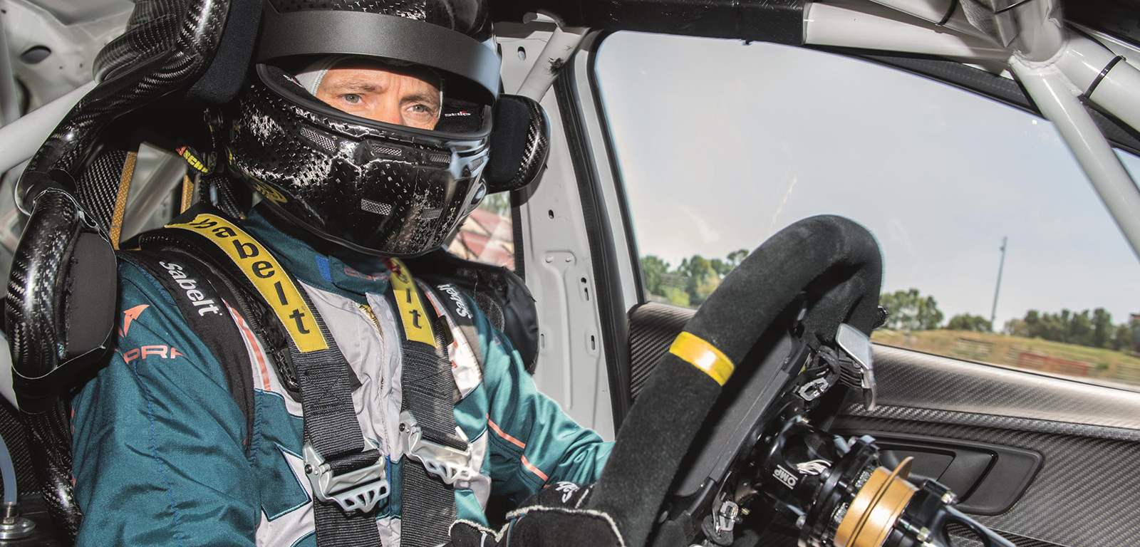 SEAT's e-touring car hits the track as e-motorsport continues to grow ...