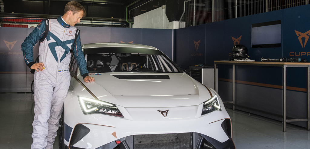 SEAT's e-touring car hits the track as e-motorsport continues to grow ...