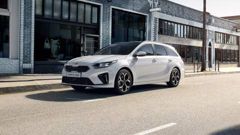 Kia Ceed family grows with two new PHEVs