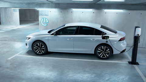 Peugeot 508 gets PHEV treatment