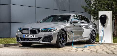 BMW launching top-of-the-range 545e xDrive Saloon