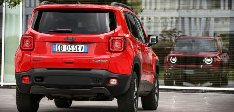 Jeep Renegade 4xe PHEV breaks cover