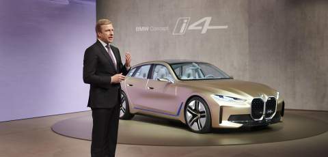 BMW latest: 369bhp hydrogen fuel cell powertrain and 7 Series EV