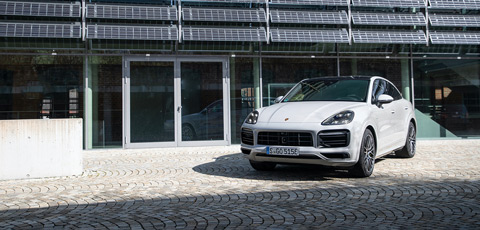 Porsche Cayenne e-Hybrid gains range