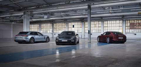 New Porsche Panamera 4 E-Hybrid and Turbo S E-Hybrid