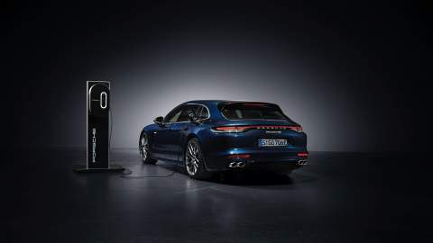 Porsche Panamera 4S E-Hybrid joins the PHEV range 