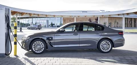 BMW introduces entry-level 3 and 5 Series PHEVs