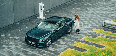 Bentley launches plug-in Flying Spur