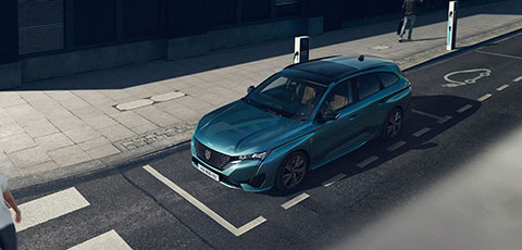 Peugeot 308 SW PHEV revealed