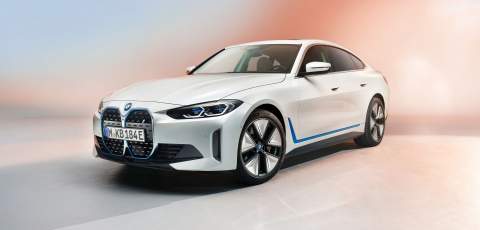 BMW shows off i4 in its final form