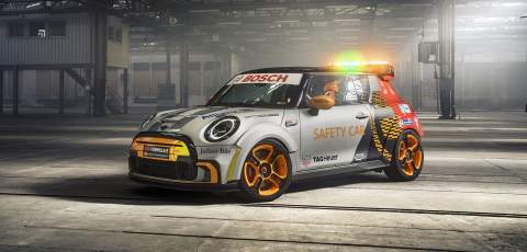 MINI Electric Pacesetter safety car to take starring role in Formula E