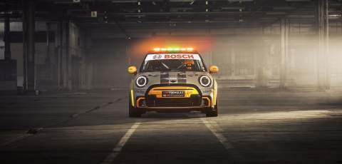 MINI Electric Pacesetter safety car to take starring role in Formula E