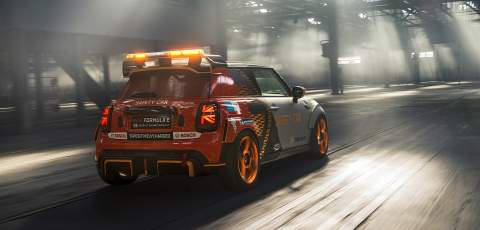 MINI Electric Pacesetter safety car to take starring role in Formula E