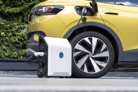 ZipCharge unveils portable EV charger at COP26