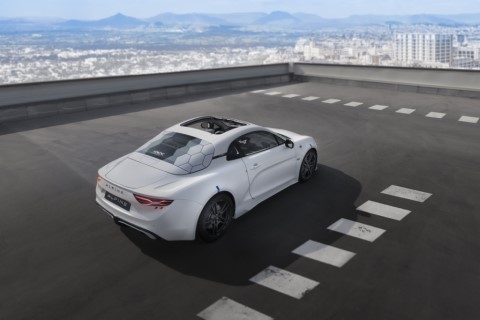 Alpine premieres electric A110 E-ternité 