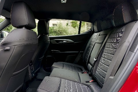 Alfa Romeo Tonale PHEV Q4 rear seats