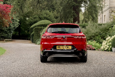 Alfa Romeo Tonale PHEV Q4 rear