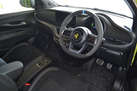 Abarth 500e interior