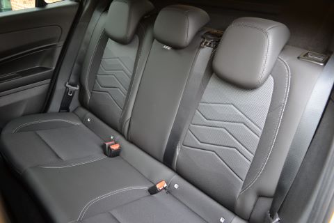 Jeep Avenger Electric rear seats