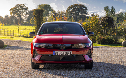  Astra Sports Tourer back3quater