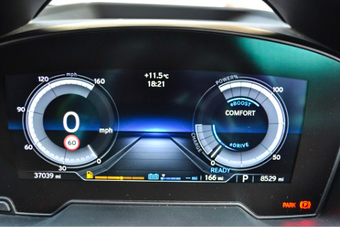 Front drivers display i8