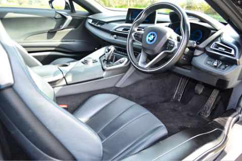 i8 kick plate wear and tear