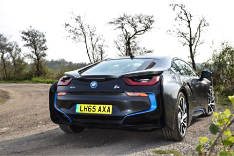 i8 rear