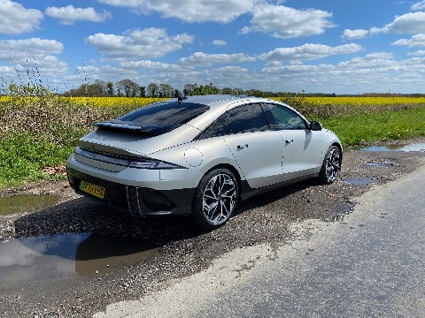 Hyundai IONIQ 6 profile