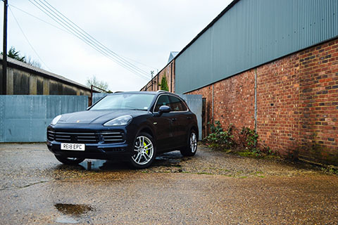 Porsche Cayenne E-Hybrid exterior front passenger view