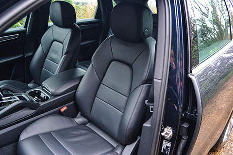 Porsche Cayenne E-Hybrid interior passenger and driver seats view