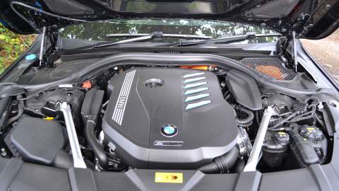BMW 745Le engine
