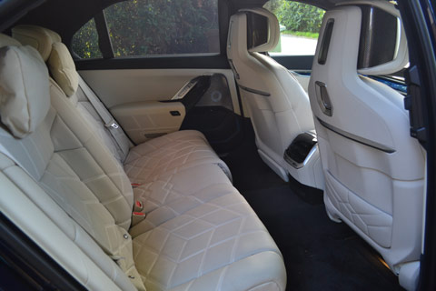 BMW i7 xDrive60 M Sport Boot